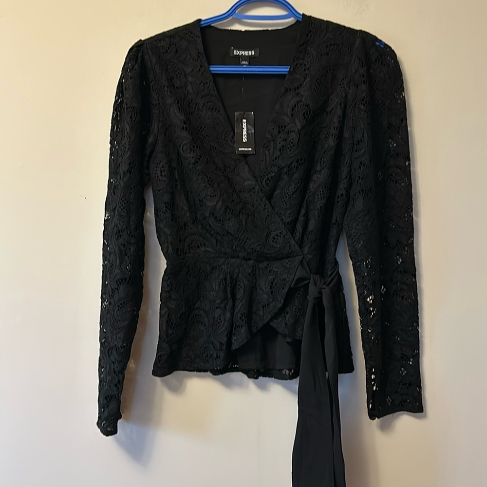 EXPRESS black lace blouse button cuffs elastic waist crossover neck size XS NWT